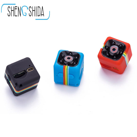 Mini Camera HD 1080P Babysitter Camera Sports Mini Camera Sports Camera Small Camera, Suitable for Home Office Driving Record Outdoor Sports, etc.